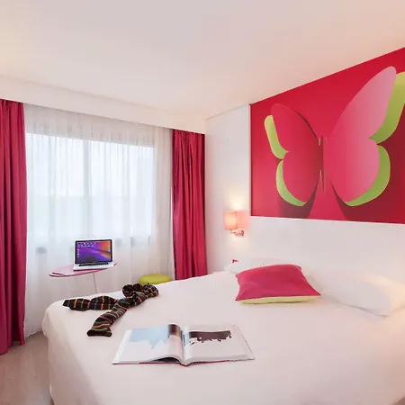Ibis Styles Bordeaux Saint Medard Hotel Exterior photo